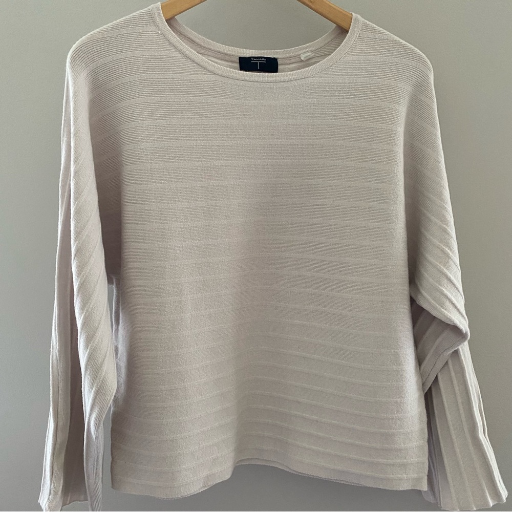 Tahari Soft Cream Ribbed Crewneck Top